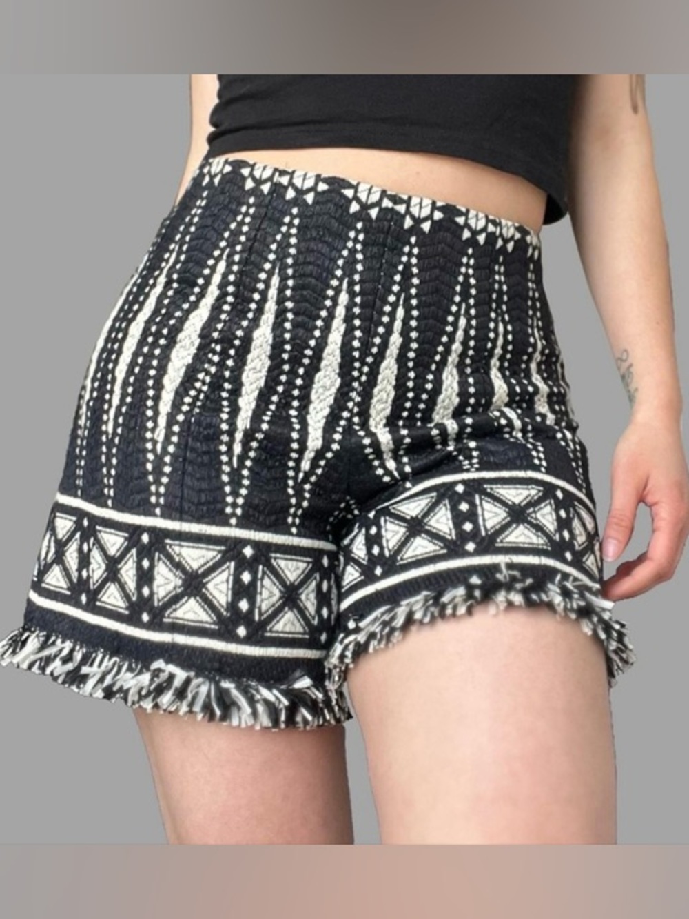 Tory Burch Sevora jacquard fringed shorts-size 6